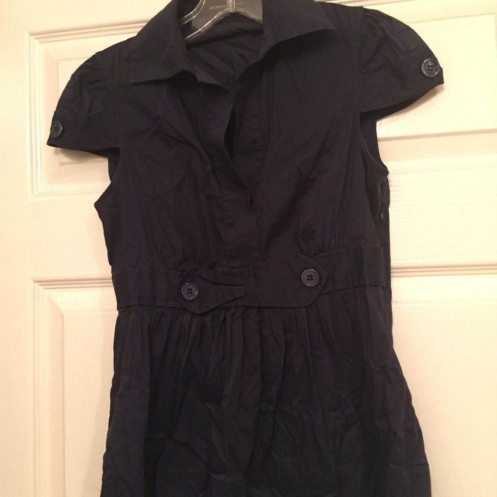 BCBG Maxazria Navy Pintucked Cap Sleeve Bl…